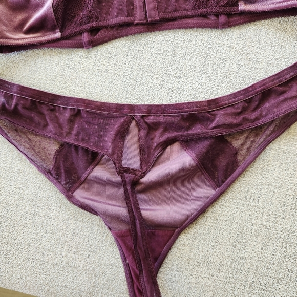 Torrid Velour And Lace Underwire Bra & Thong Panty Set 2X Mauve Wine - Picture 6 of 11